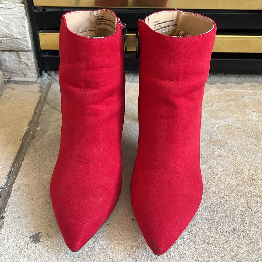 Like new red ankle booties faux suede sz 8.5 - Picture 6 of 7